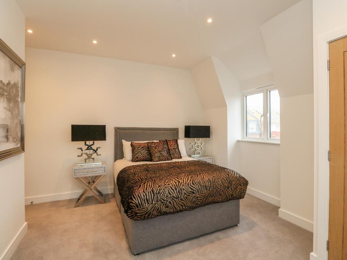 Апартаменты Harbourside Haven Penthouse 2 Уэймут Экстерьер фото