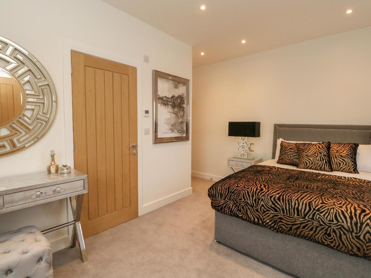Апартаменты Harbourside Haven Penthouse 2 Уэймут Экстерьер фото